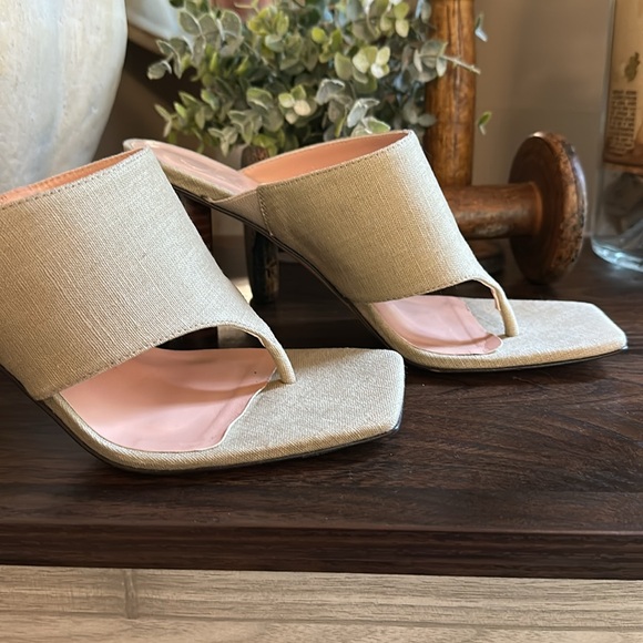 J CREW Heeled Thong Sandals in Linen - Picture 4 of 13